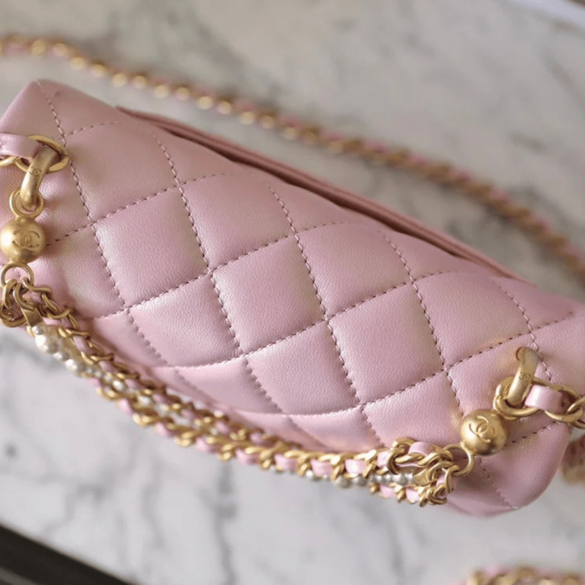 Chanel Classic Flap Mini Tasche – Pink Lammleder mit Gold-Hardware