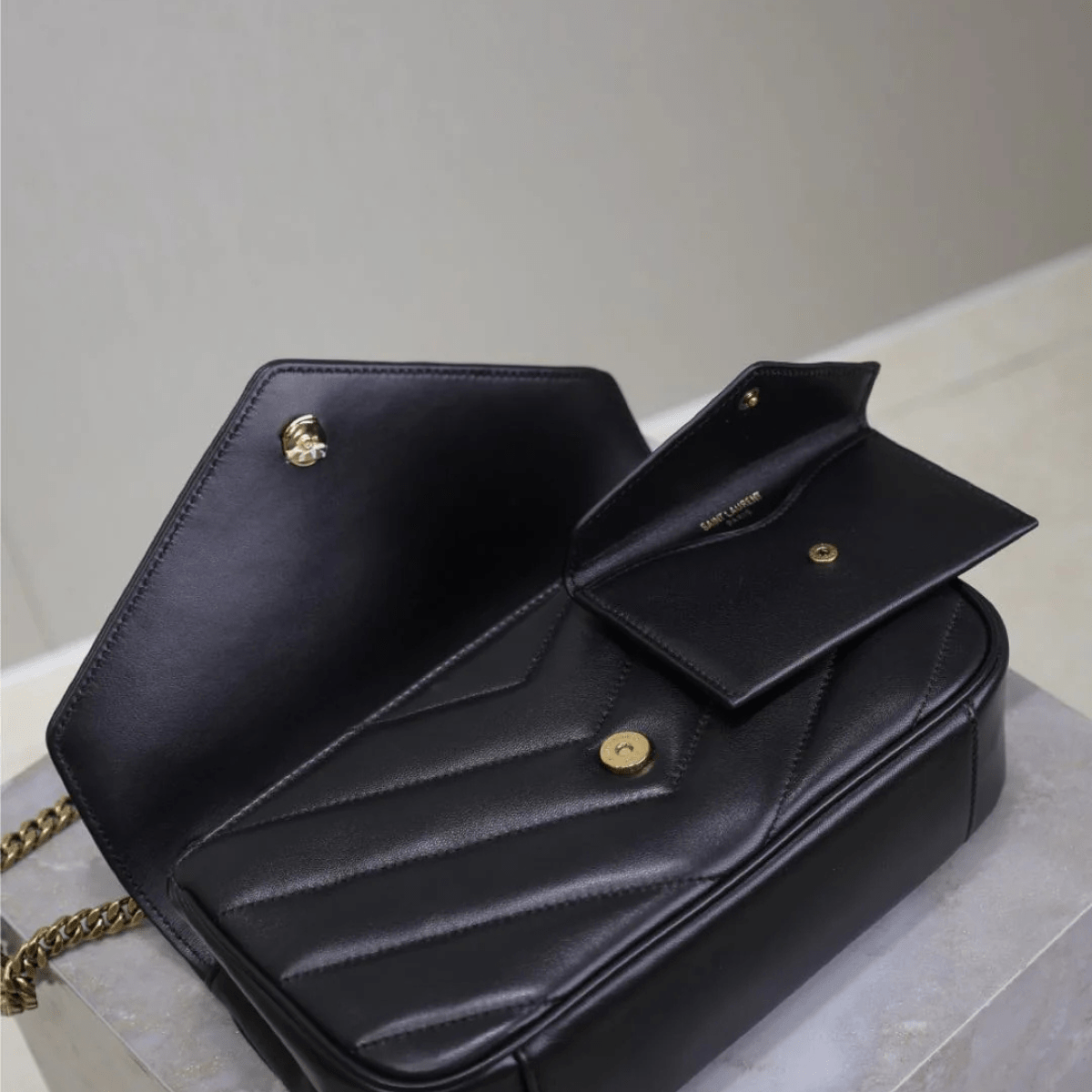 YSL Signature Set – Loulou Tasche & Opyum Sandale