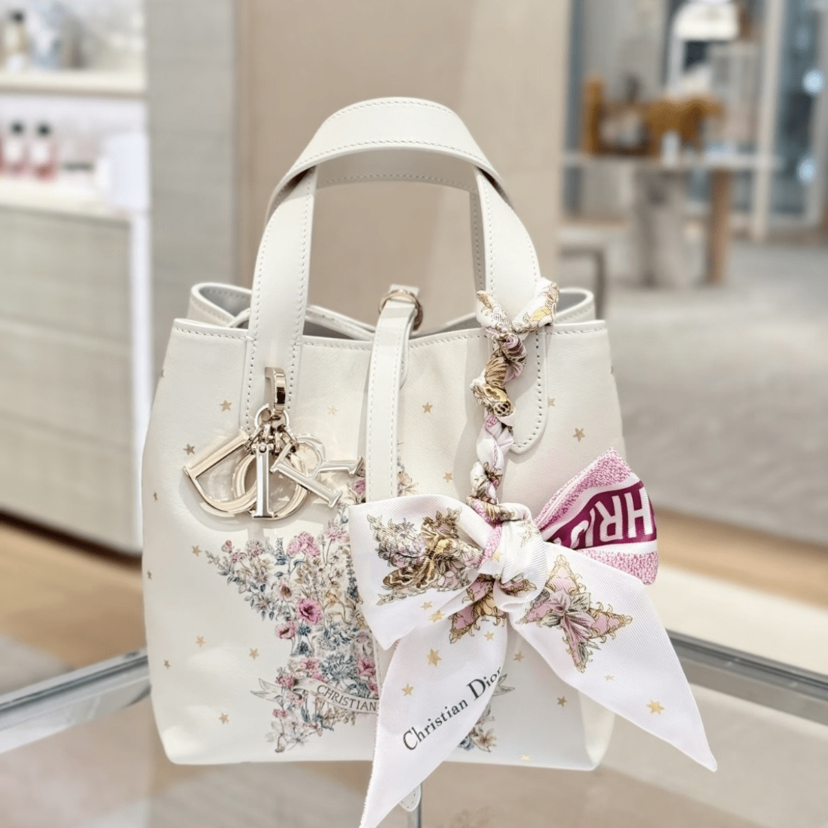 Dior – Lucky Dior Toujours Small Vertikale Tote Tasche