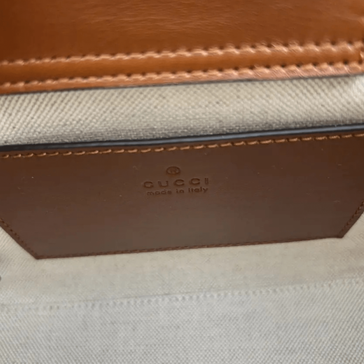 Gucci Diana Kleine Tote Tasche mit Kristallen