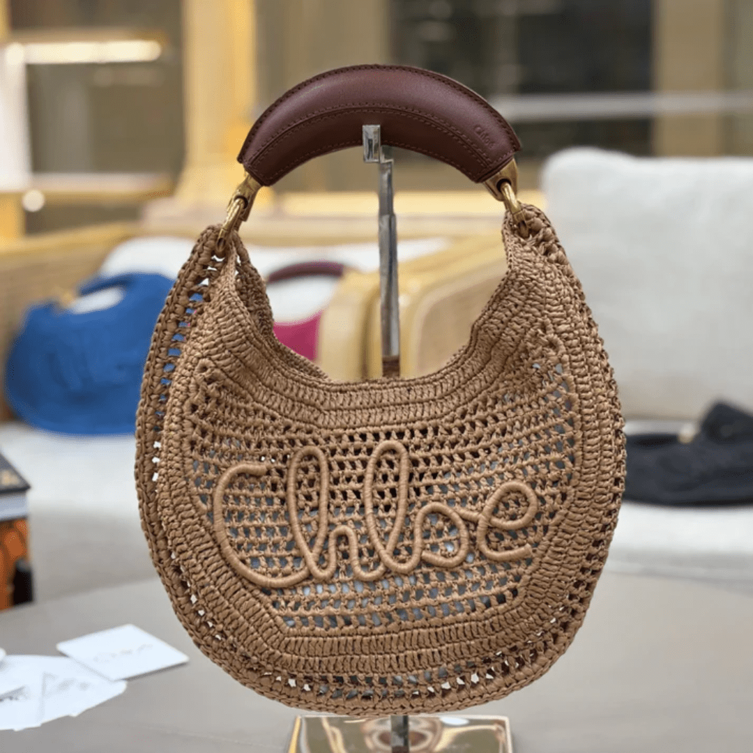 Chloé Hot Summer Banana Bag aus Raffia