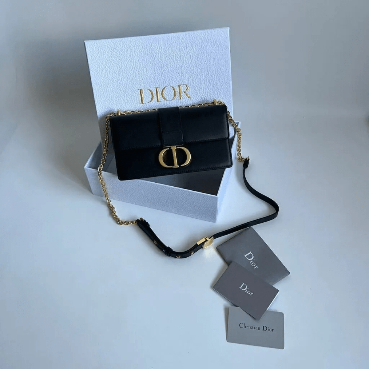 Dior 30 Montaigne East-West Tasche mit Kette