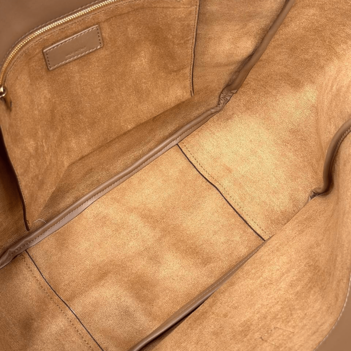 Saint Laurent – Le 5 à 7 Bea Tasche aus Wildleder